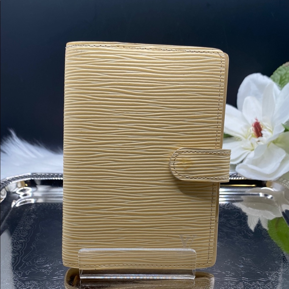 Louis Vuitton Buttercream Epi Leather PM Size Agenda Cover